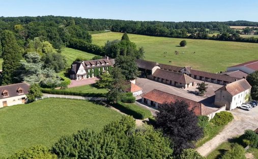 Villa in La Chevroliere, Pays de la Loire, France 1