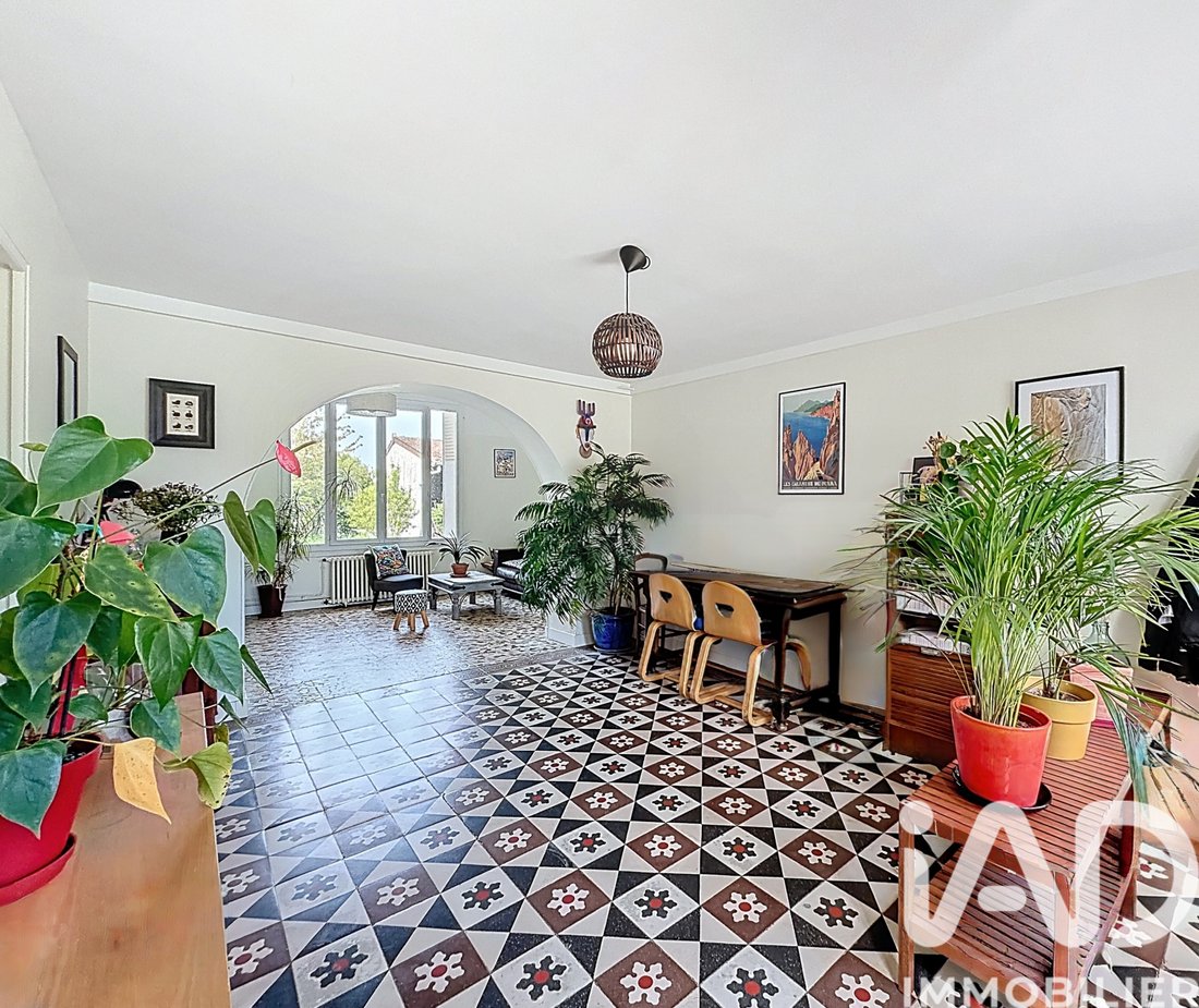 House in Montjoy Coins, Bures-sur-Yvette, France 2 - 17374974