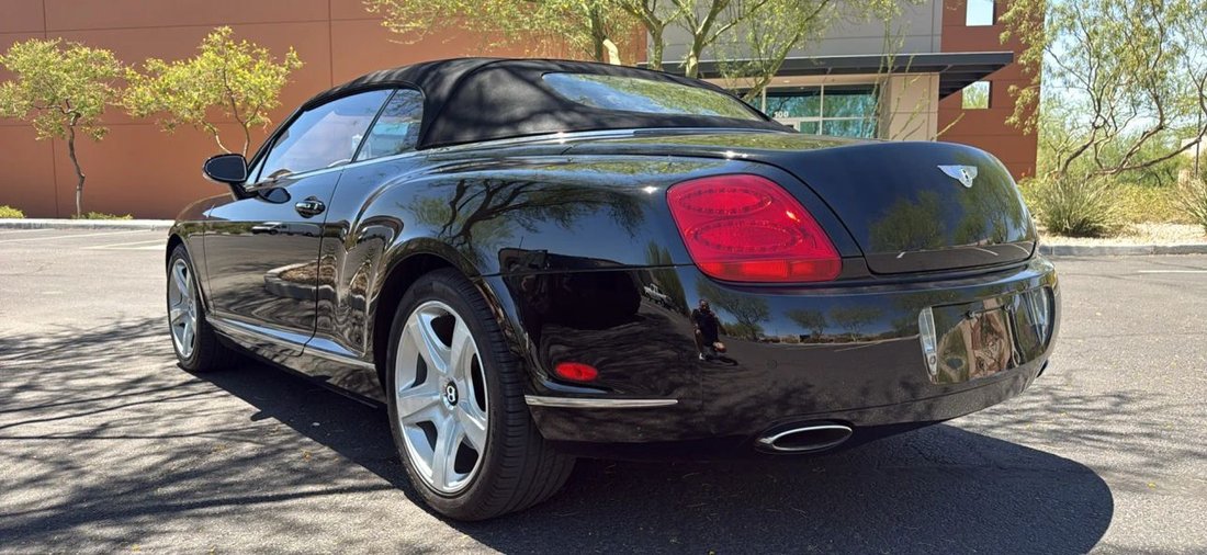 Cabriolet in Phoenix, AZ, United States 2 - 18360402