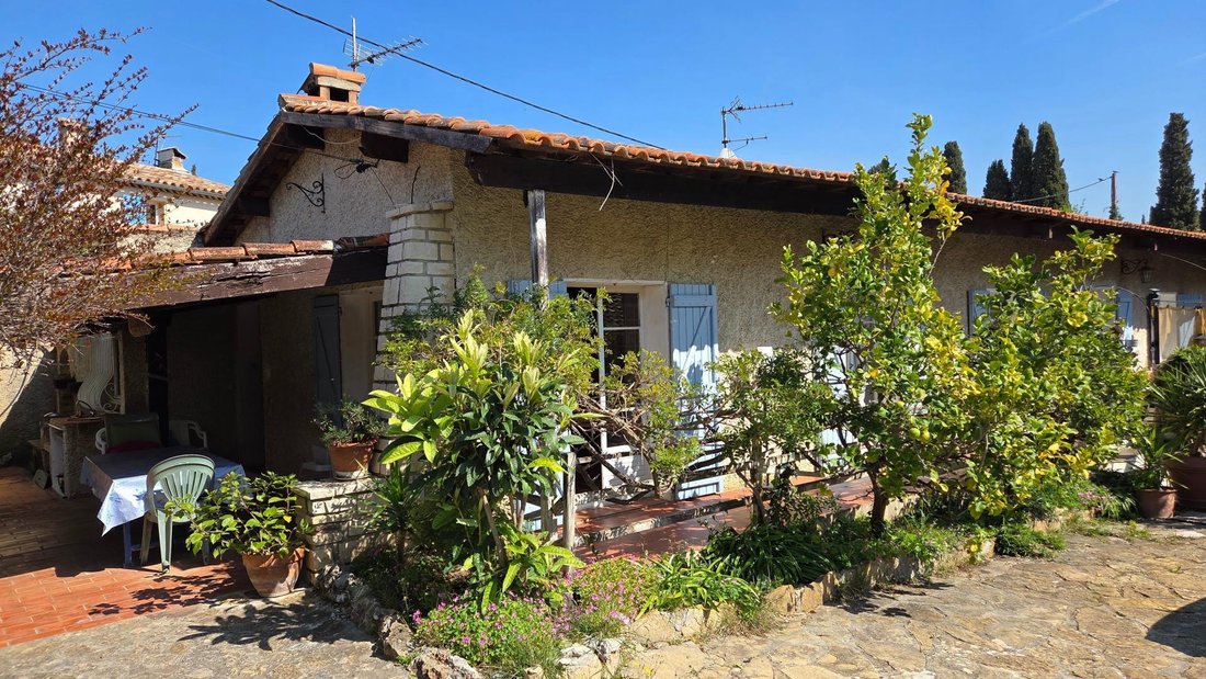 House in Bandol, Provence-Alpes-Côte d'Azur, France 1 - 17511369