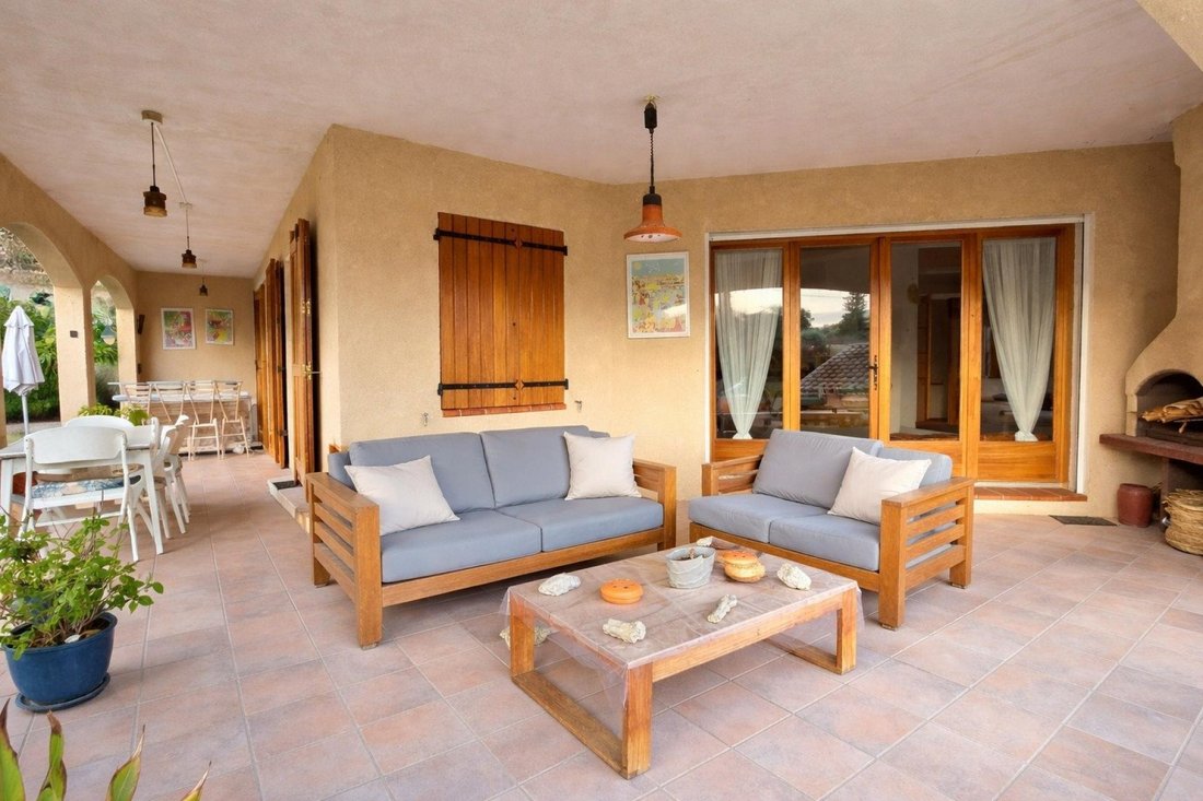 House in La Cadiere-d'Azur, Provence-Alpes-Côte d'Azur, France 4 - 17127739