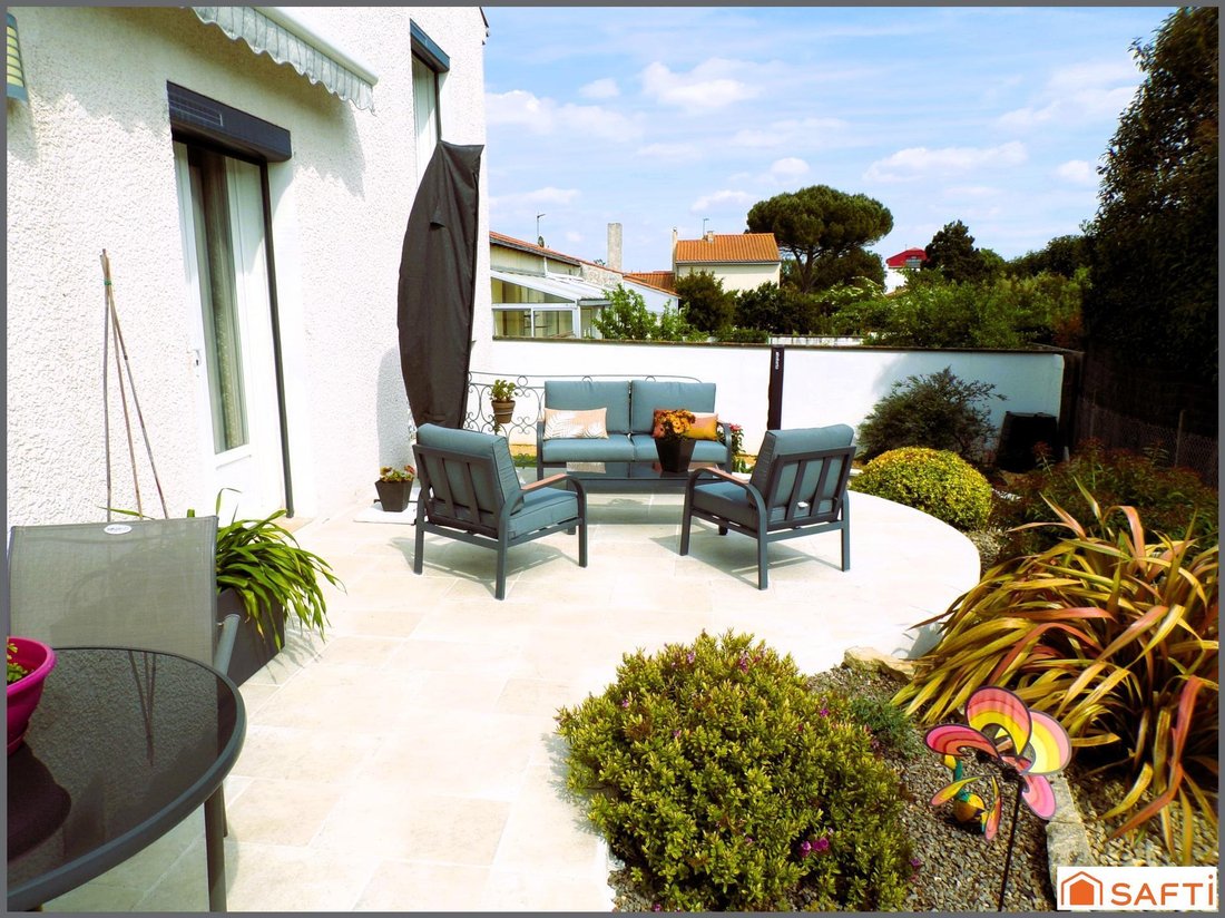 House in Bourg, Lagord, France 1 - 18361467
