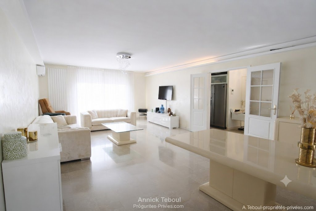 Apartment in République Tolstoi, Villeurbanne, France 4 - 18289692