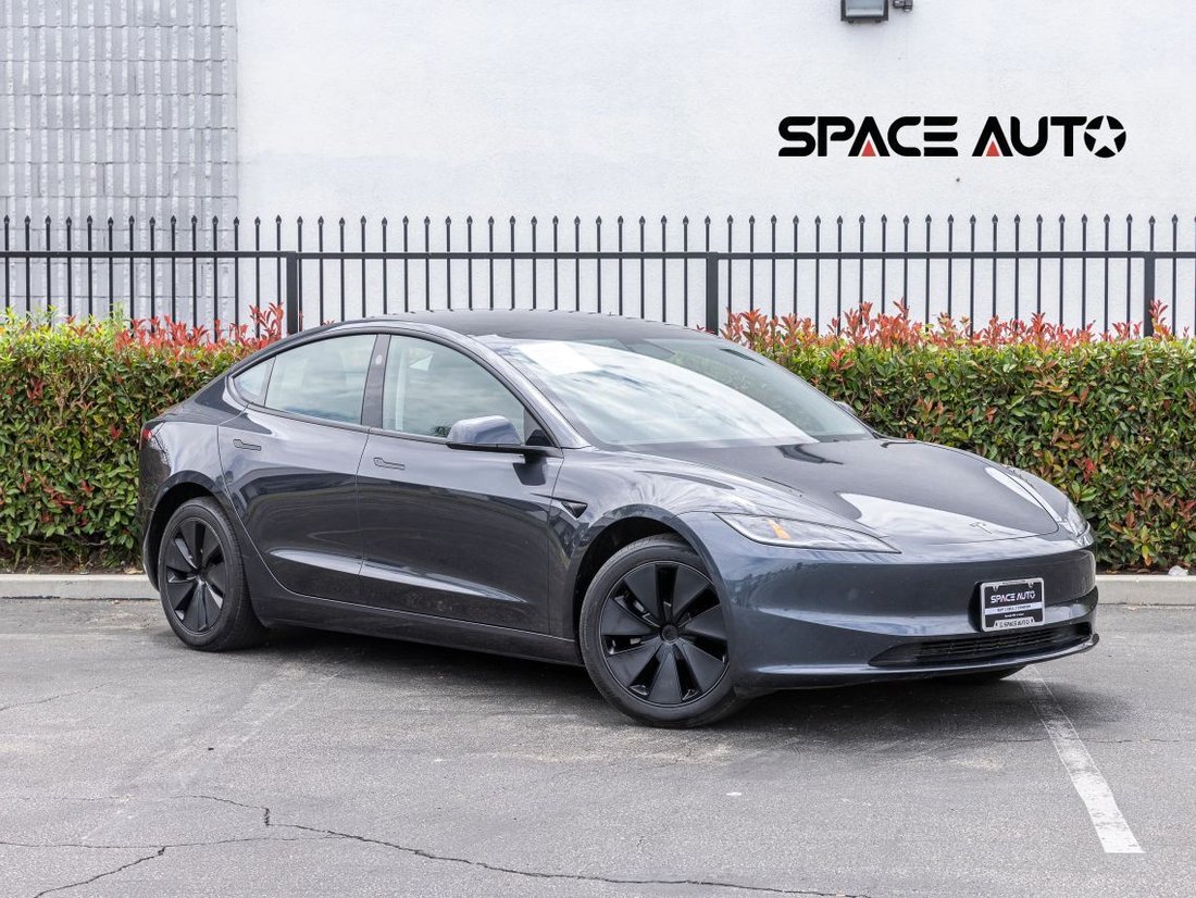 Sedan in Azusa, CA, United States 1 - 18338009