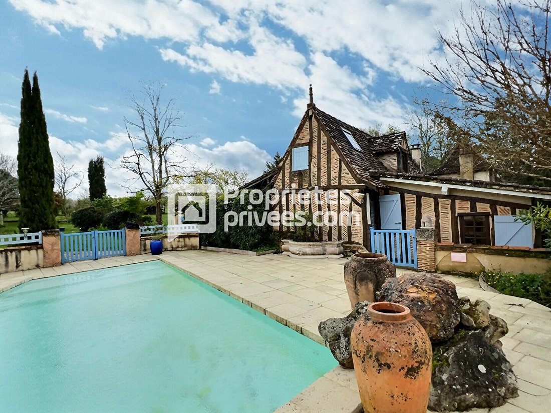 Villa in Mussidan, Nouvelle-Aquitaine, France 1 - 18360647