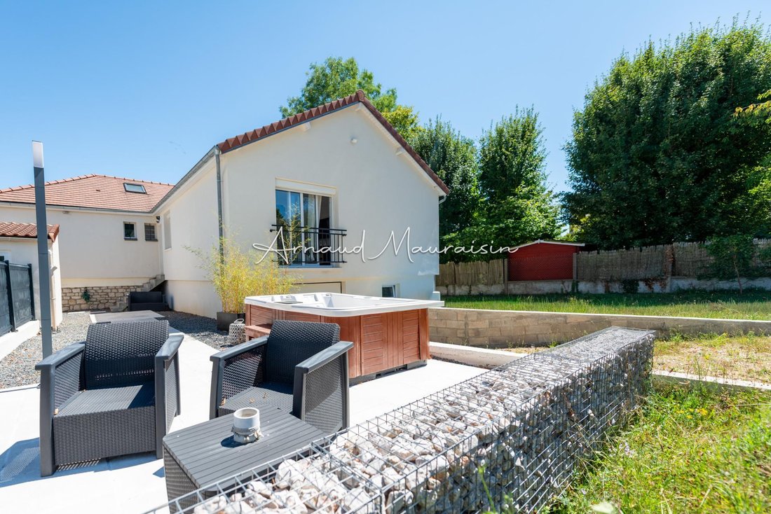House in Orry-la-Ville, Hauts-de-France, France 2 - 18361472