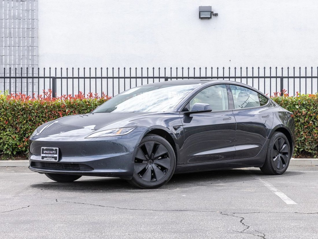 Sedan in Azusa, CA, United States 3 - 18338009