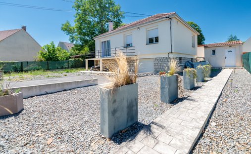 House in Orry-la-Ville, Hauts-de-France, France 1