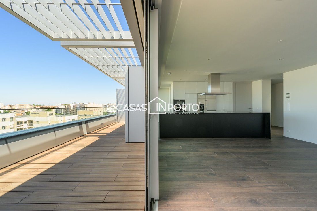 Apartment in Matosinhos e Leca da Palmeira, Porto District, Portugal 1 - 18360430