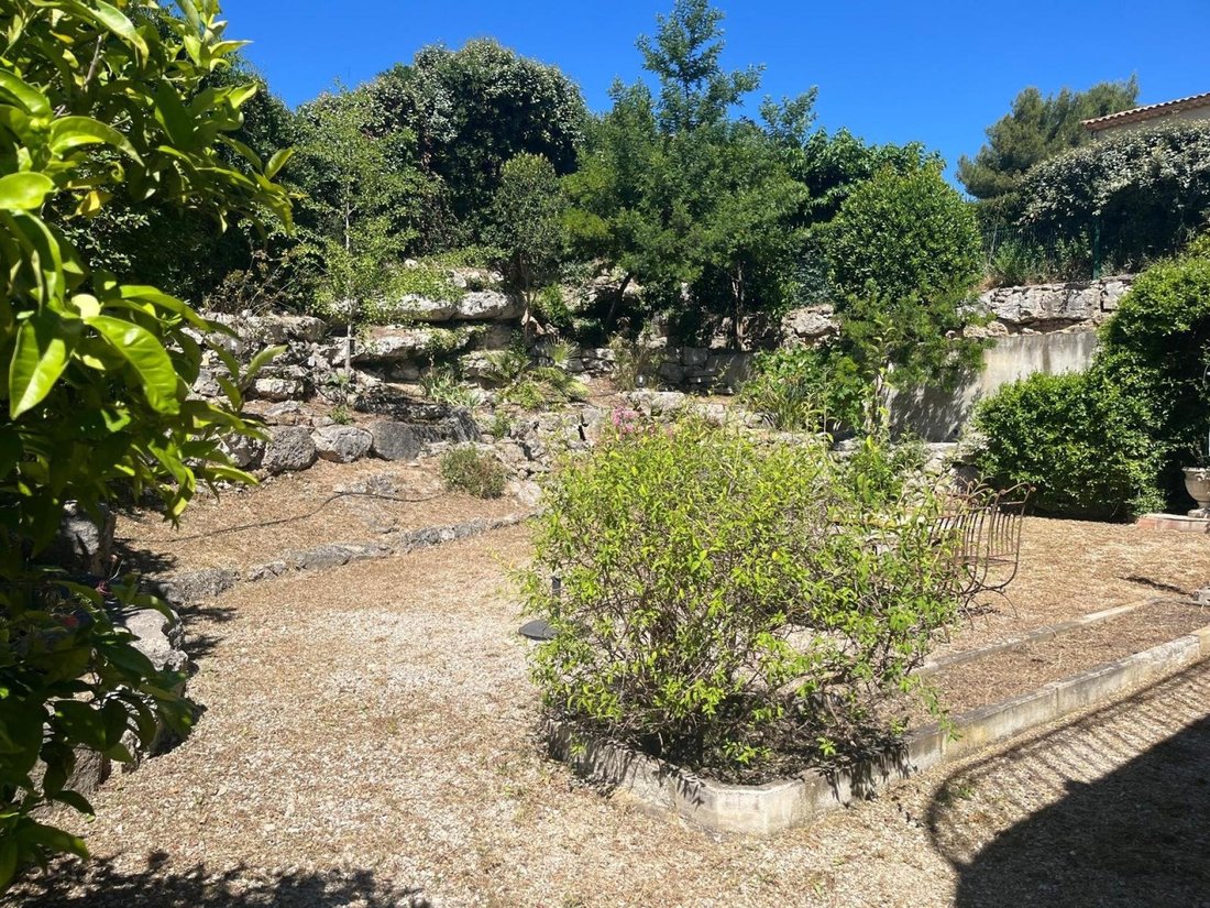 House in La Cadiere-d'Azur, Provence-Alpes-Côte d'Azur, France 1 - 17127739