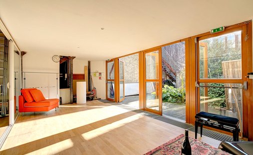 Apartment in Cité Pierre et Marie Curie, Ivry-sur-Seine, France 1