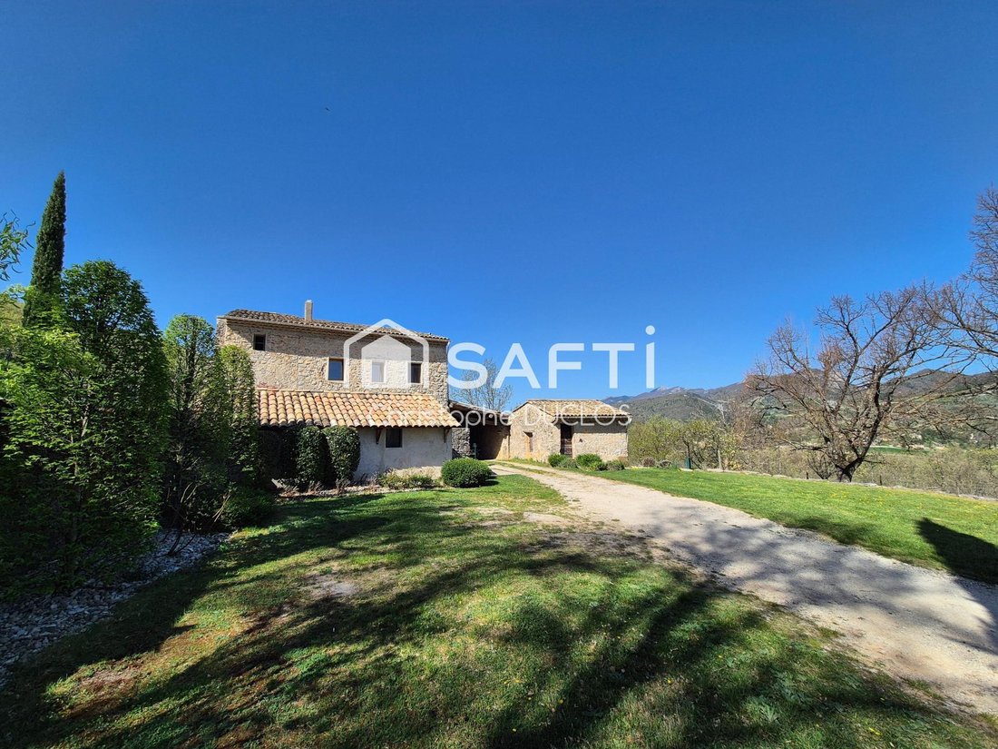 House in Quartiers Nord-Les Chaumianes-Le Thor, Sisteron, France 1 - 17685254