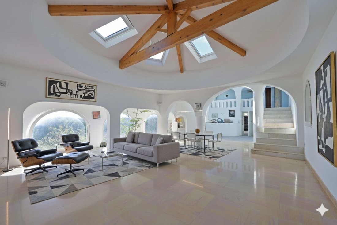 Villa in Uzès, Occitania, France 3 - 18361138