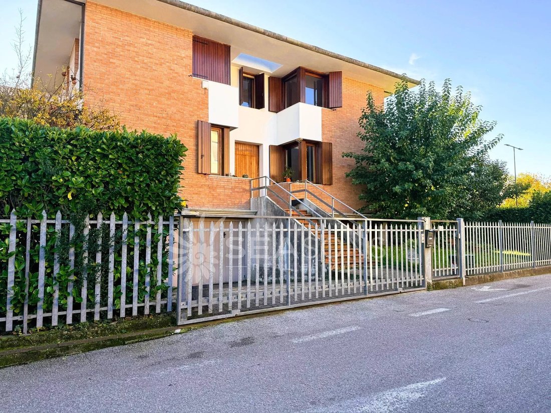 Villa in San Donà di Piave, Veneto, Italy 1 - 18360273