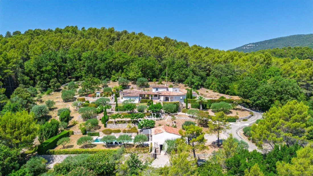House in Seillans, Provence-Alpes-Côte d'Azur, France 3 - 18360309