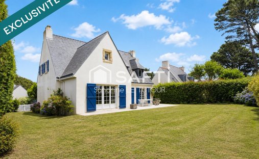 House in Arzon, Brittany, France 1