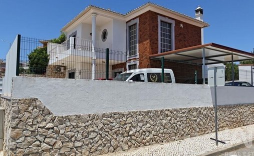 Townhouse in Alcantarilha, Algarve, Portugal 1