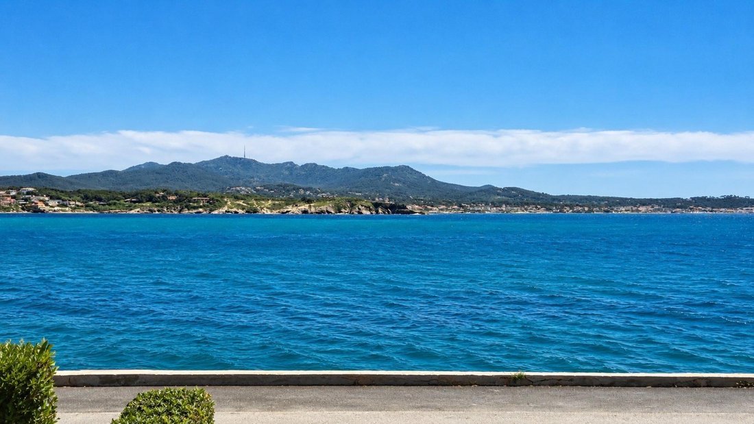 Apartment in Nord, Sanary-sur-Mer, France 3 - 17927800