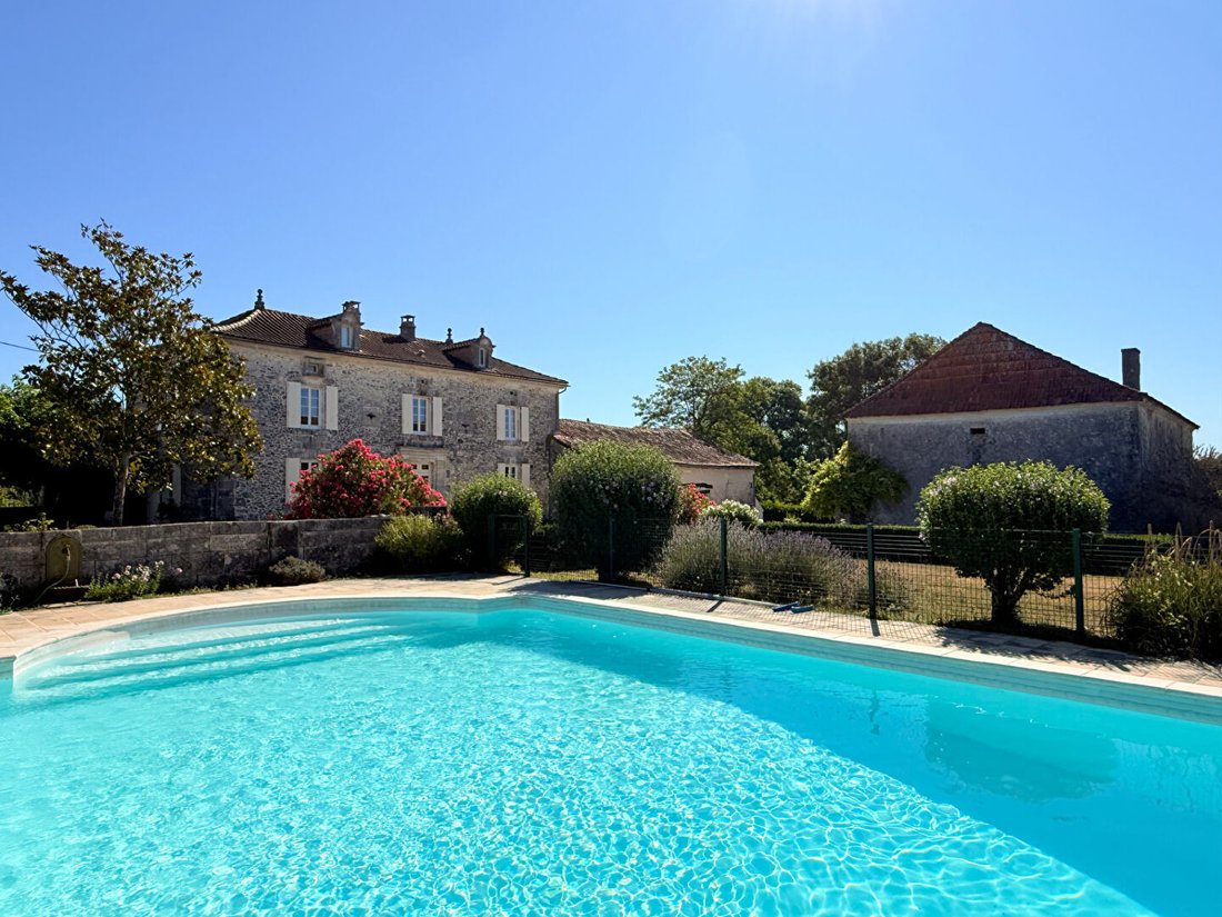 Villa in Verteillac, Nouvelle-Aquitaine, France 3 - 18360638