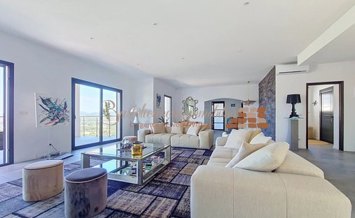 House in Bastelicaccia, Corsica, France 1