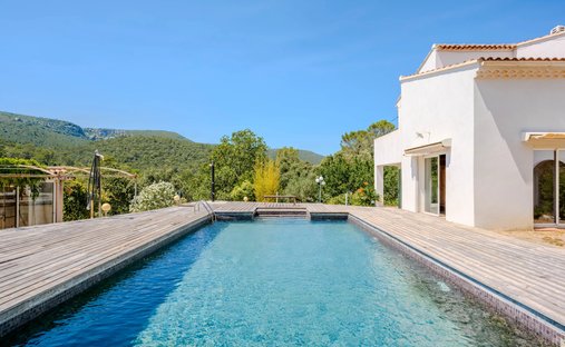 Casa en Méounes-lès-Montrieux, Provenza-Alpes-Costa Azul, Francia 1