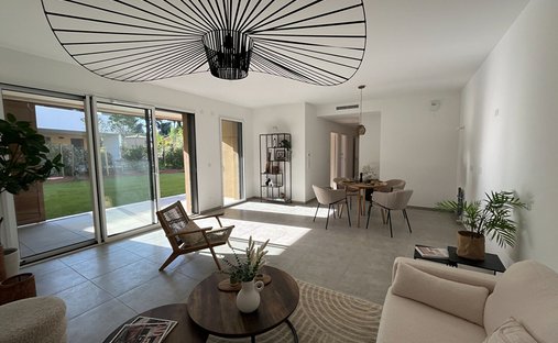 Apartment in Granettes-Jauberte-Sainte Anne, Aix-en-Provence, France 1