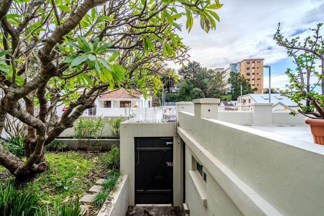 Country House in Gardens, Cape Town, South Africa 4 - 18360983