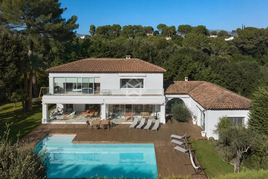 Villa in Valbonne, Provence-Alpes-Côte d'Azur, France 1 - 18038000