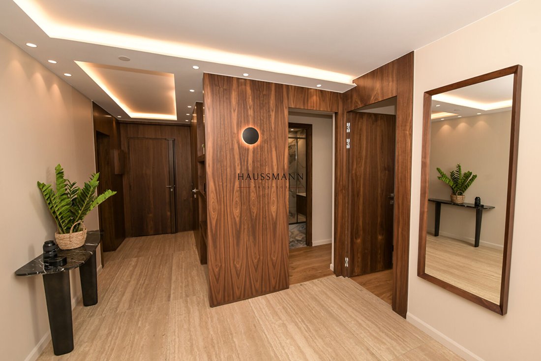 Apartment in Emeriau-Zola, Paris 15e Arrondissement, Paris 4 - 18360797