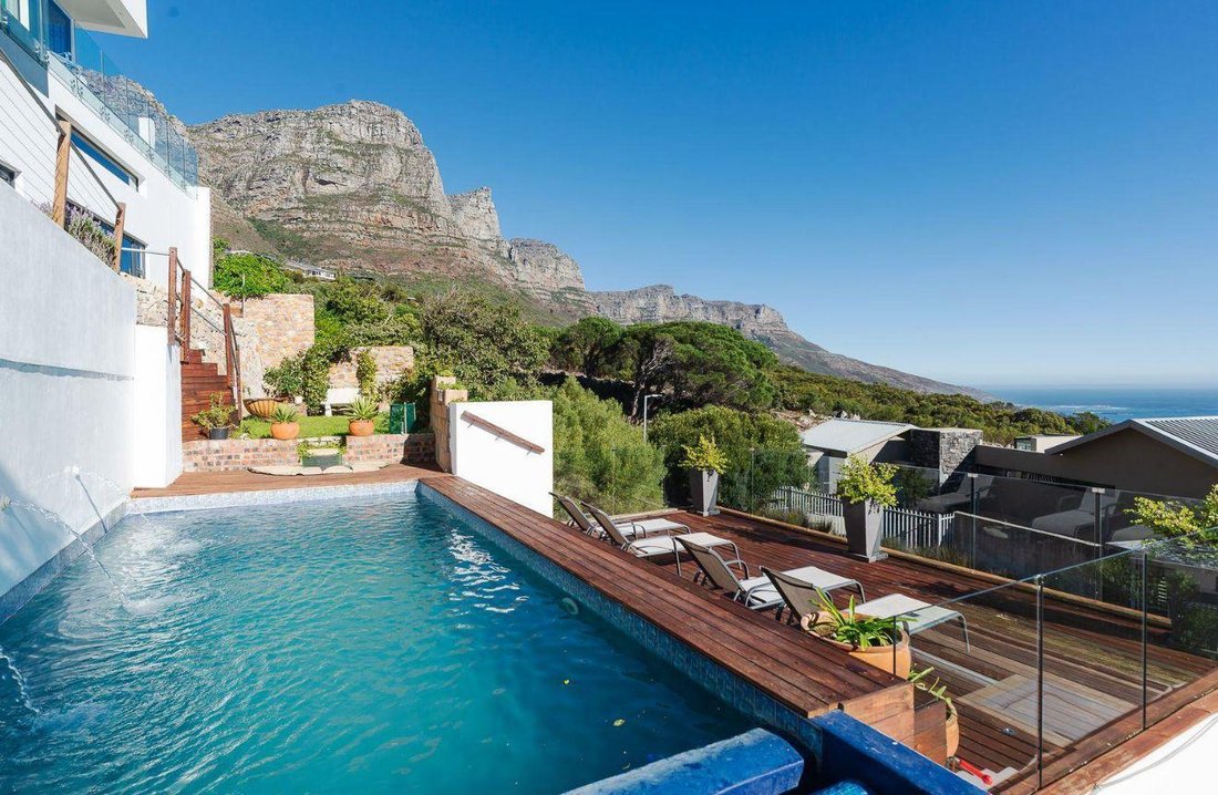 House in Bakoven, Cape Town, South Africa 2 - 18361004