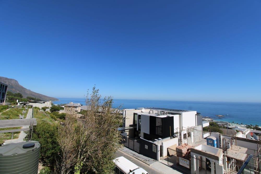 Condo in Bakoven, Cape Town, South Africa 5 - 18360994
