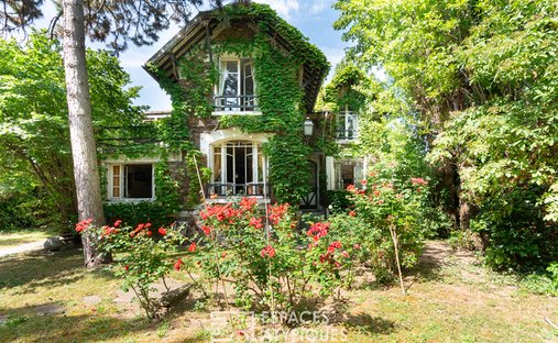 Villa à Mocquet, Joinville-le-Pont, France 1