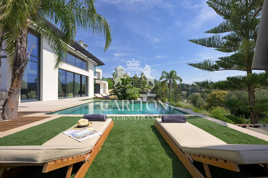 Villa in Mougins, Provence-Alpes-Côte d'Azur, France 1 - 18199538