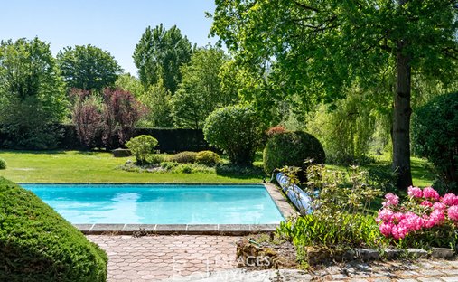 Villa in Poigny-la-Forêt, Ile-de-France, France 1