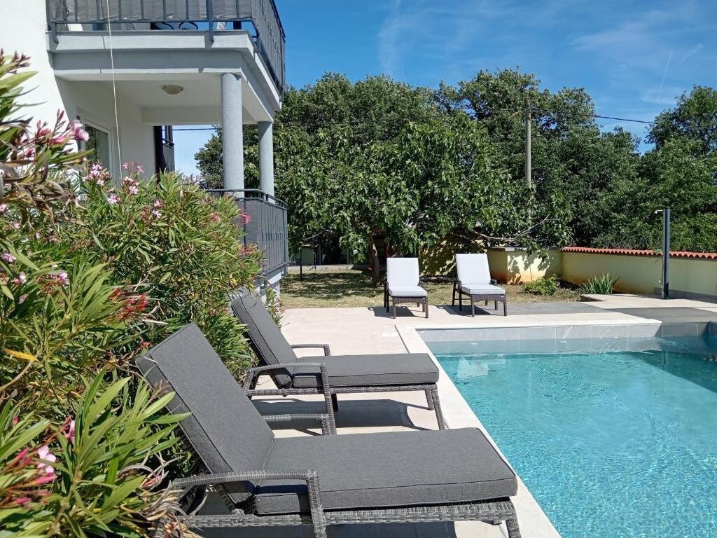 Apartment in Mjesni odbor Busoler, Grad Pula, Istria County 3 - 18360594