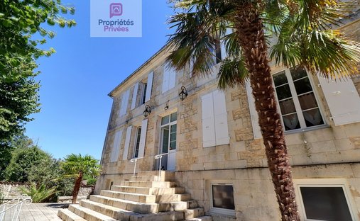 Villa a Champlain, Rochefort, Francia 1