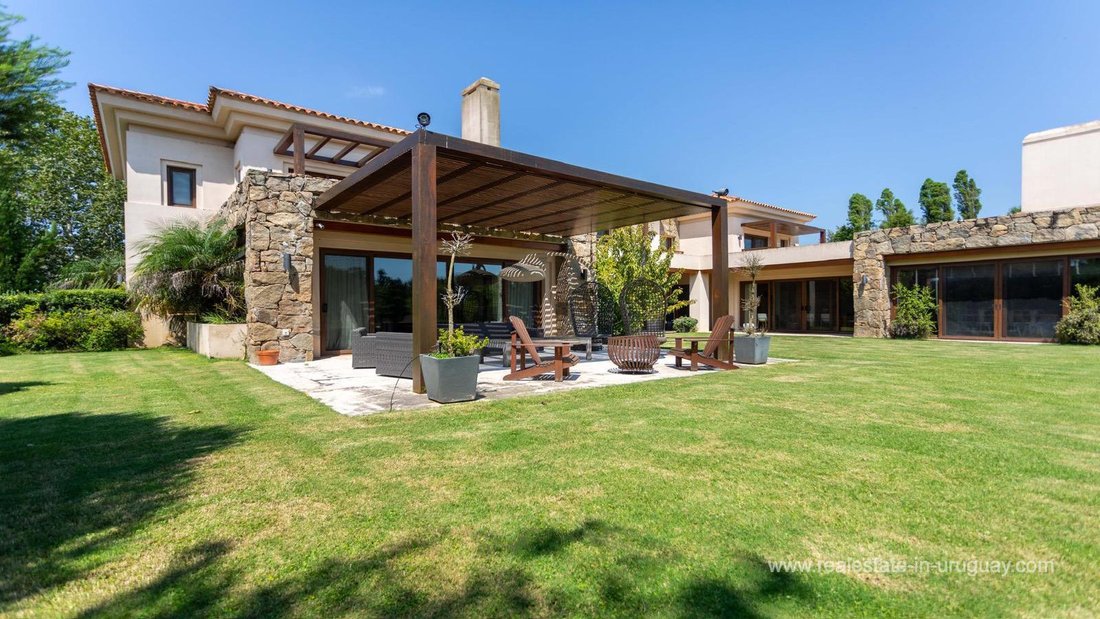 Villa in La Tahona, Canelones Department, Uruguay 4 - 18361247