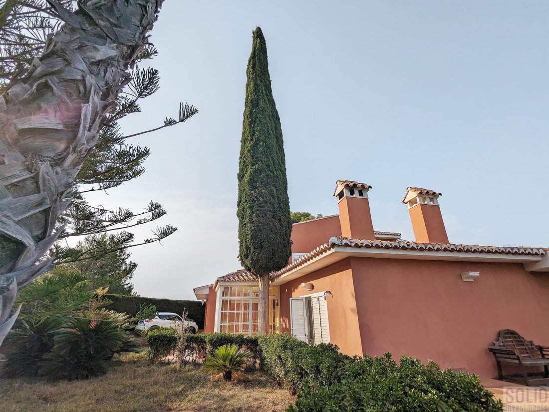 Chalet in Chiva, Valencian Community, Spain 1 - 13024502