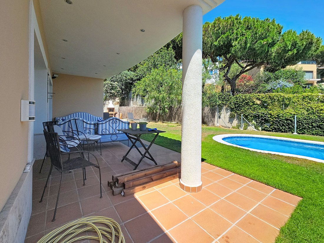 Villa in Premia de Dalt, Catalonia, Spain 4 - 18361228