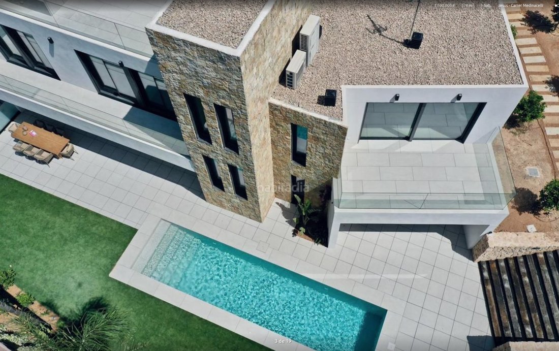 Villa in Roca Llisa, Santa Eularia des Riu, Balearic Islands 1 - 13984005