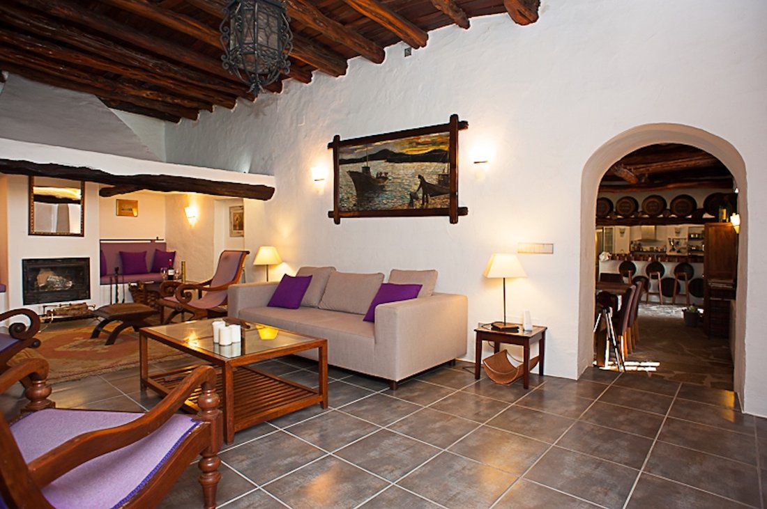 Finca in Sant Joan de Labritja, Balearic Islands, Spain 4 - 18361424