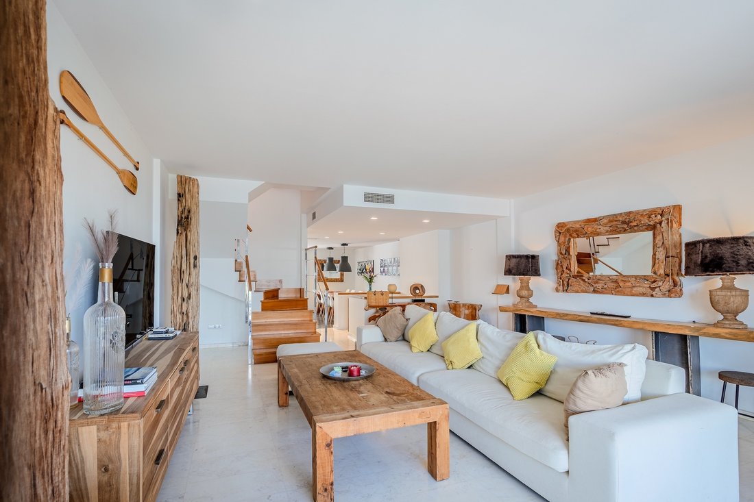 Townhouse in Balearic Islands, Spain 2 - 18361387