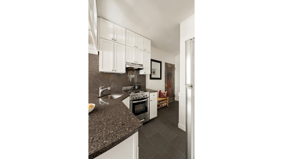 Co Op in New York, New York, United States 3 - 18366963