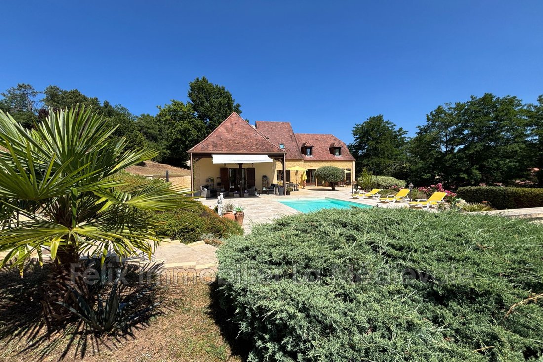 Villa in Sarlat-la-Canéda, Nouvelle-Aquitaine, France 1 - 18363988