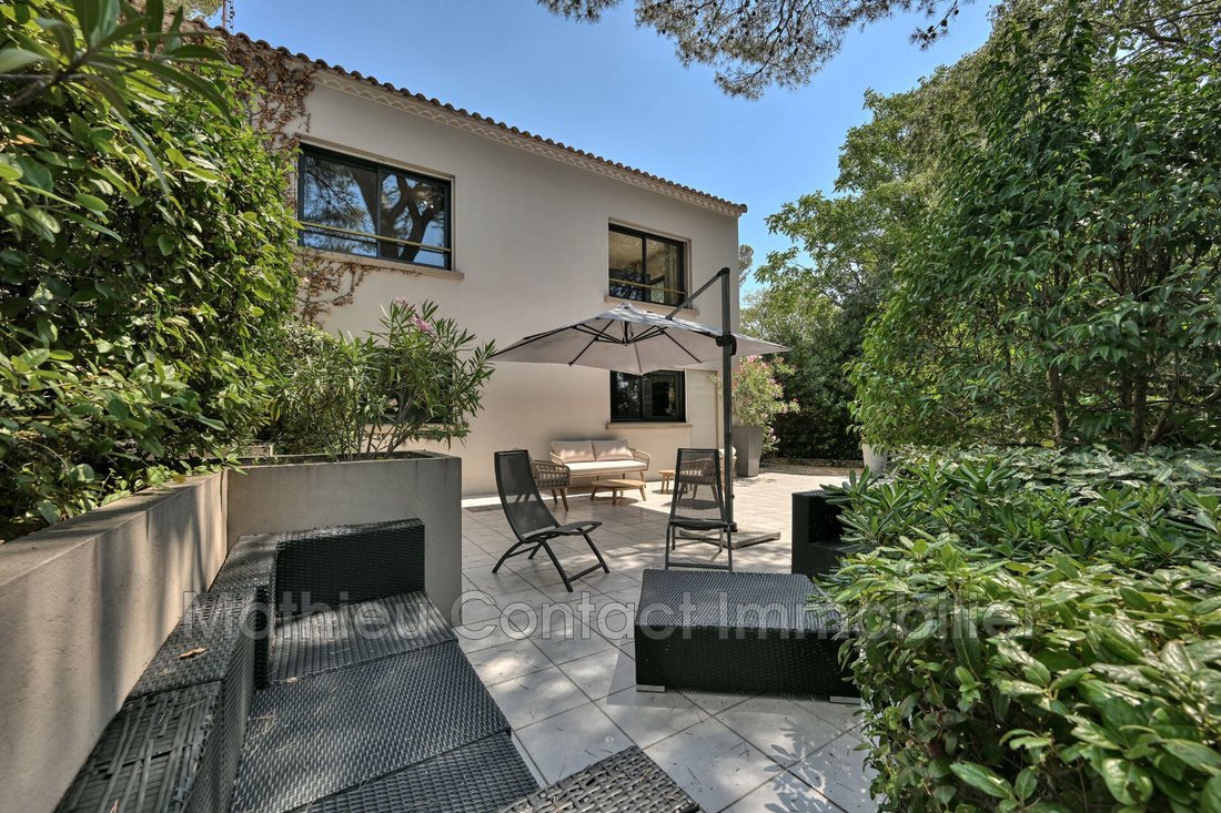 Villa in Alouette, Nimes, France 1 - 18363966