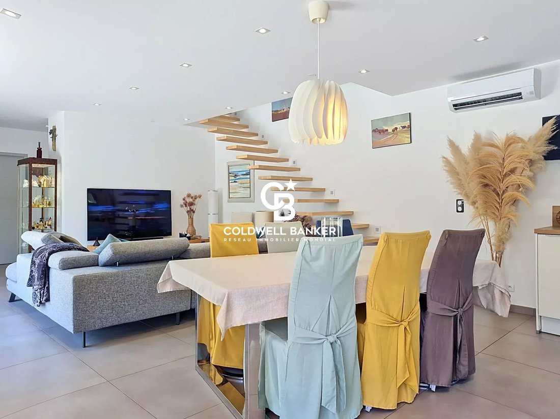 House in Frejus, Provence-Alpes-Côte d'Azur, France 4 - 18363795