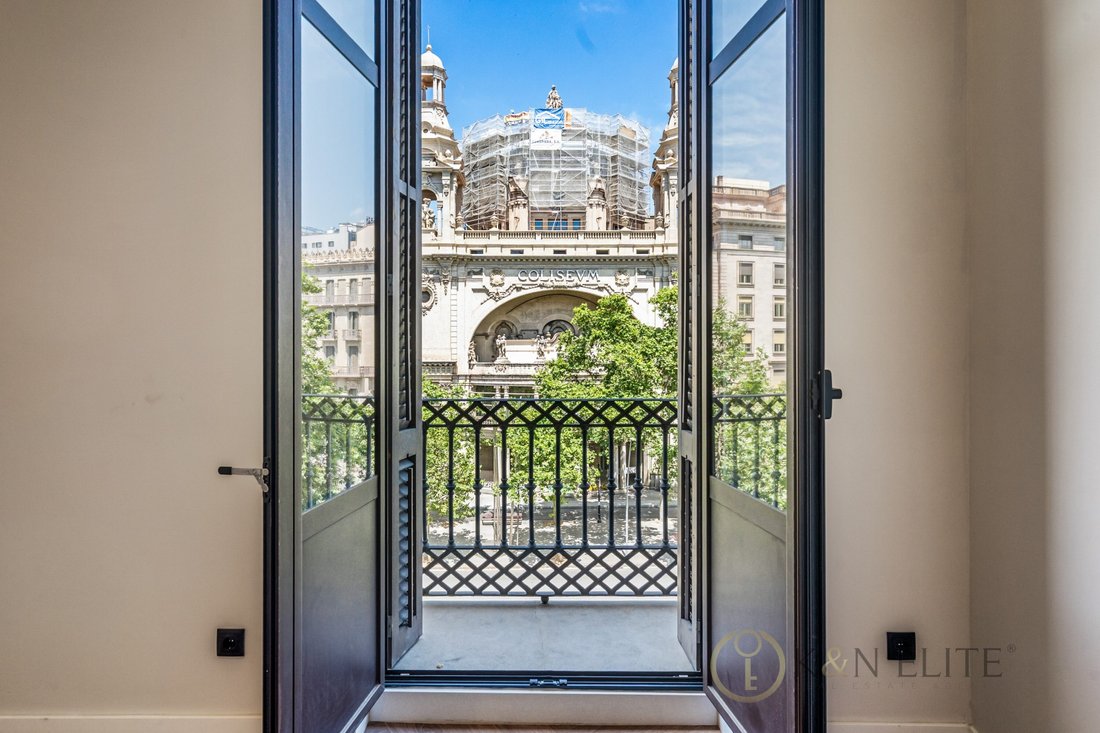 Apartment in Eixample, Barcelona, Spain 4 - 18367371