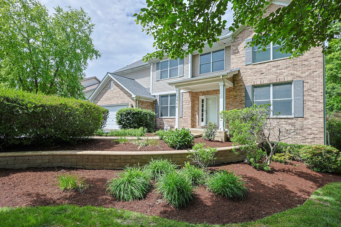 House in Hoffman Estates, Illinois, United States 4 - 18365605