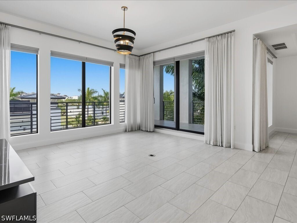 Condo in Naples, Florida, United States 2 - 18362322