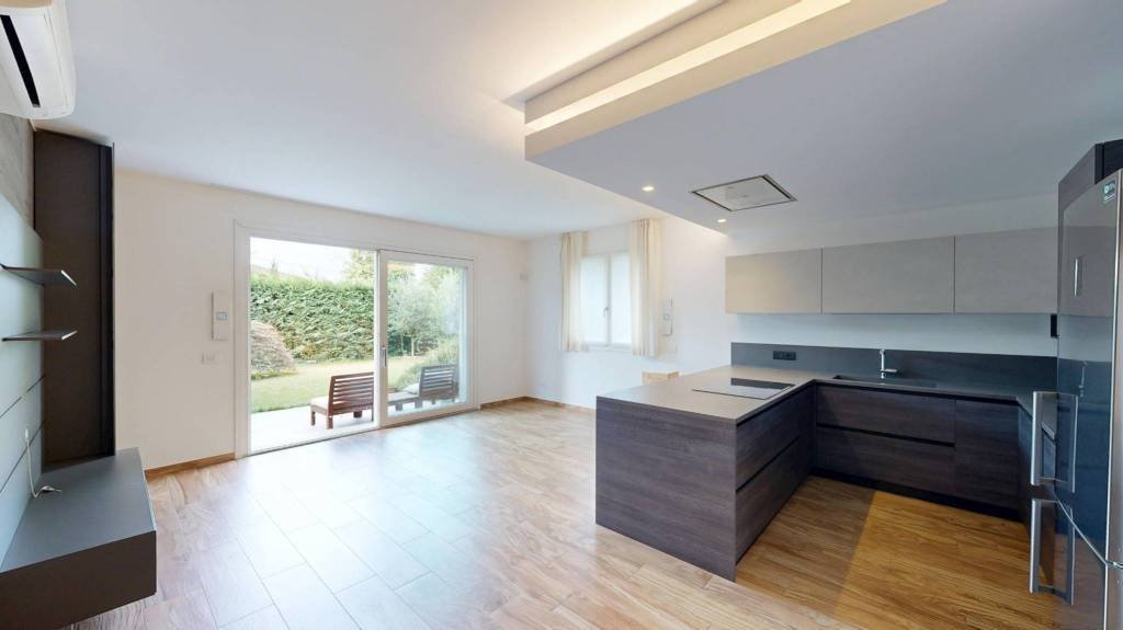 Apartment in Center, Varese, Lombardy 3 - 18365078
